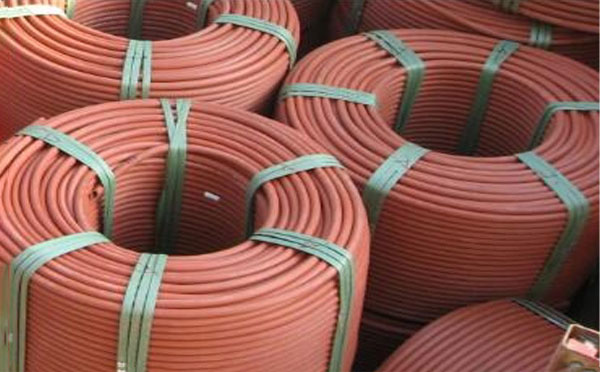 防火安全新标准：聚乙烯阻燃玛沁穿线管的选择指南